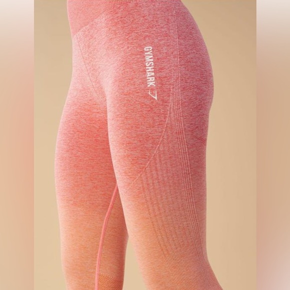 GymShark Pink Coral Ombre Seamless Set - Picture 4 of 7